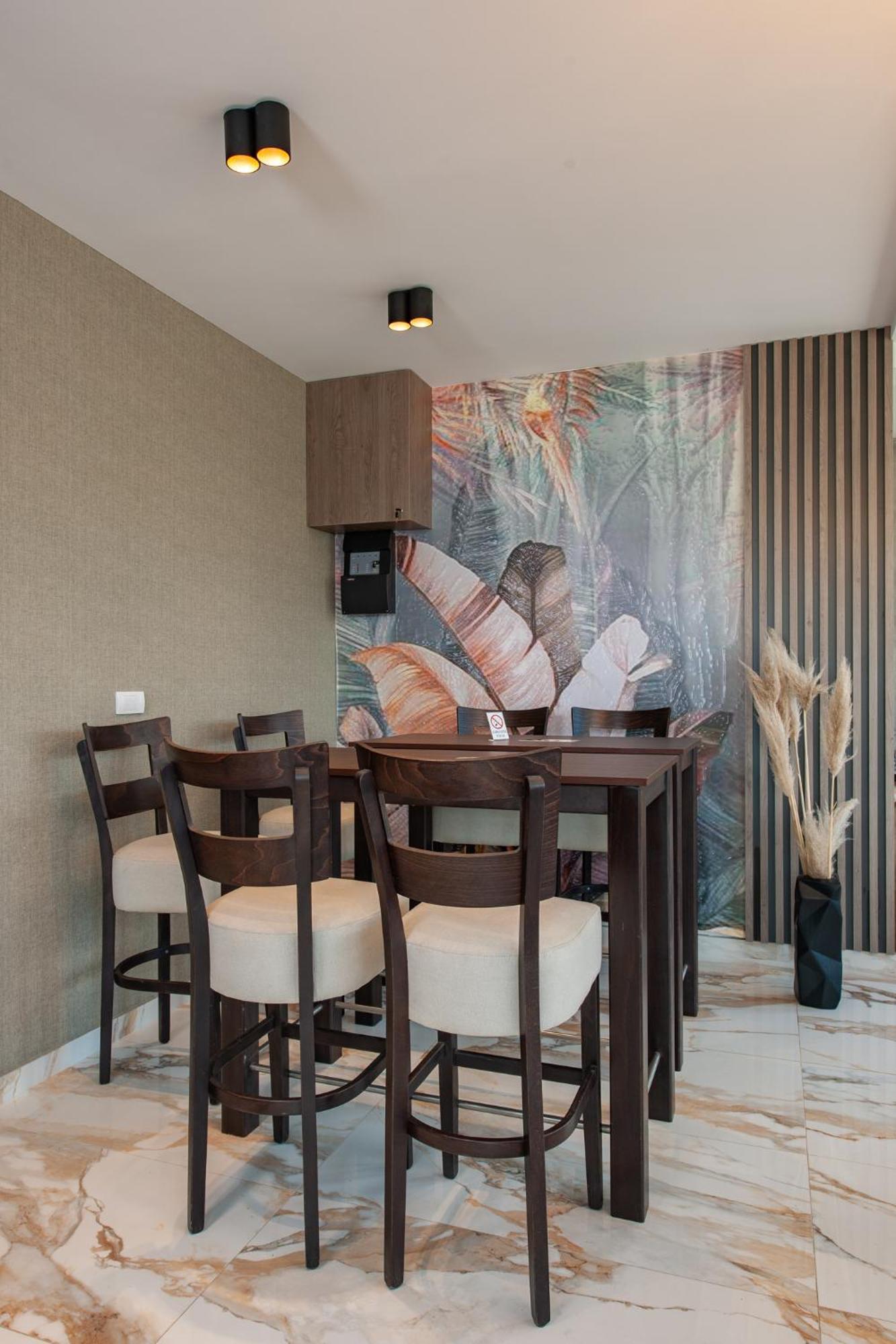 Hotel Kralj クラリエボ エクステリア 写真