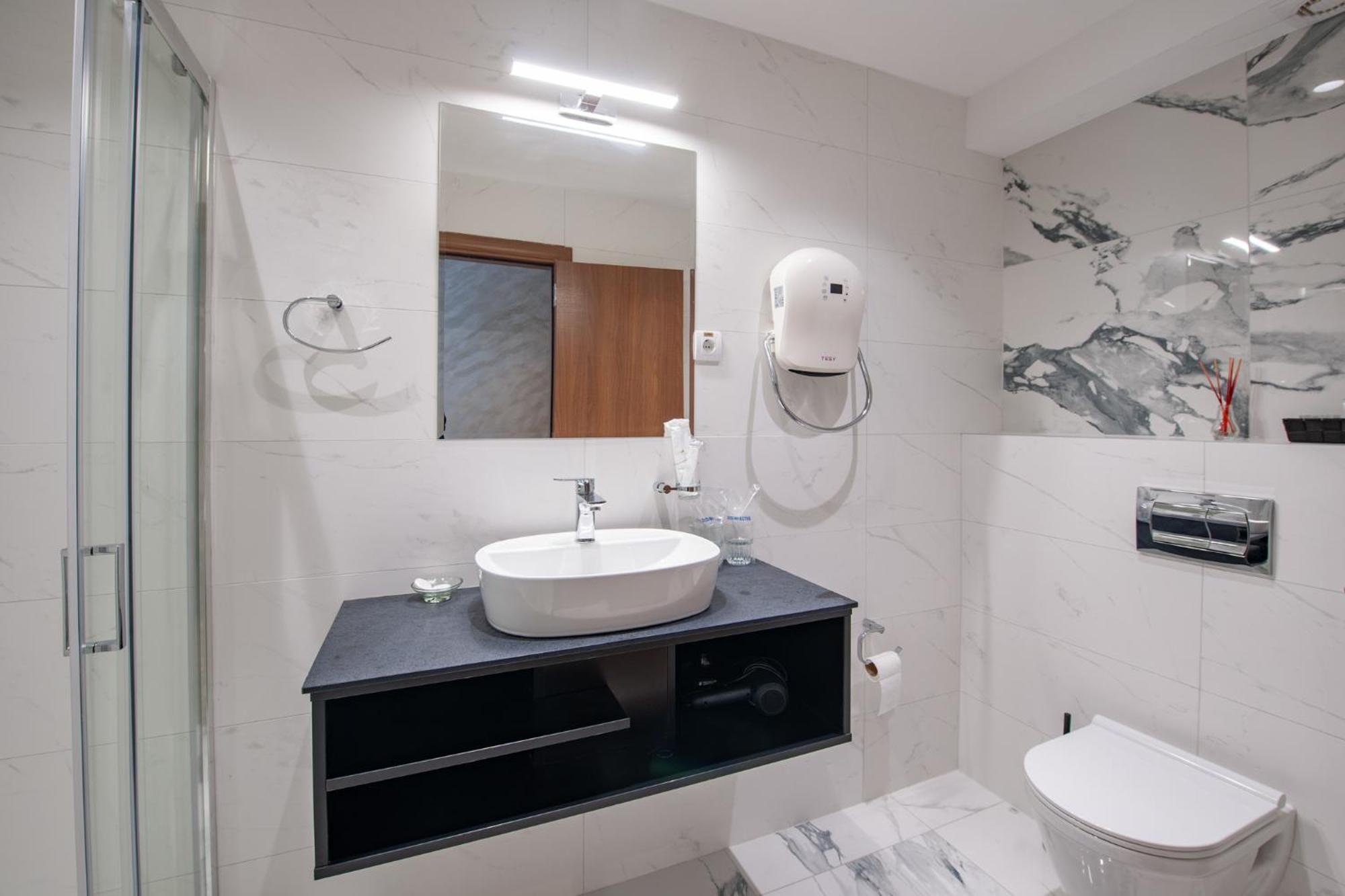 Hotel Kralj クラリエボ 部屋 写真