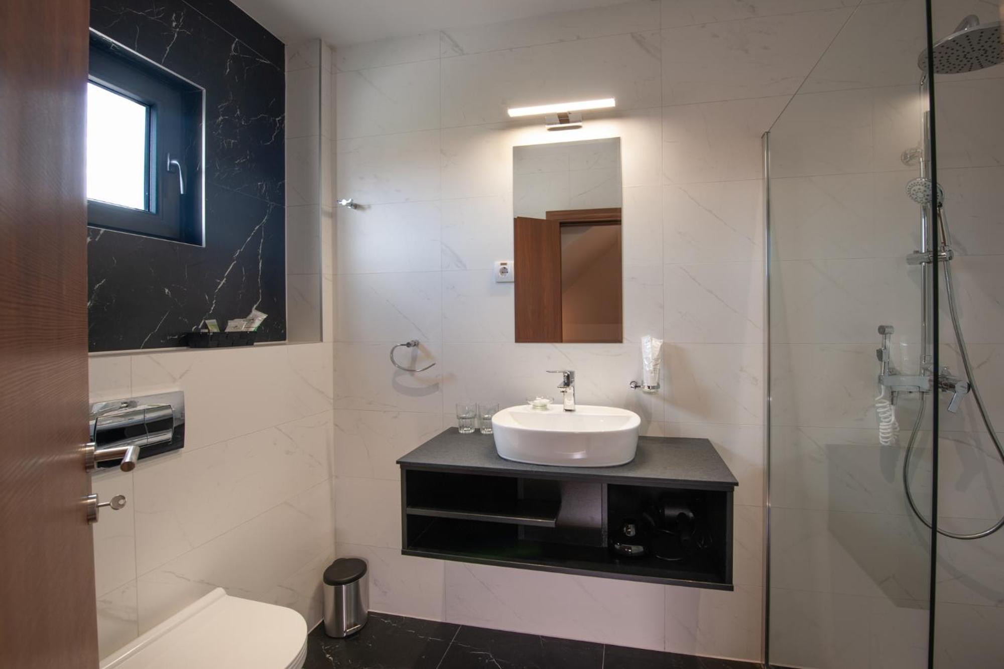 Hotel Kralj クラリエボ 部屋 写真