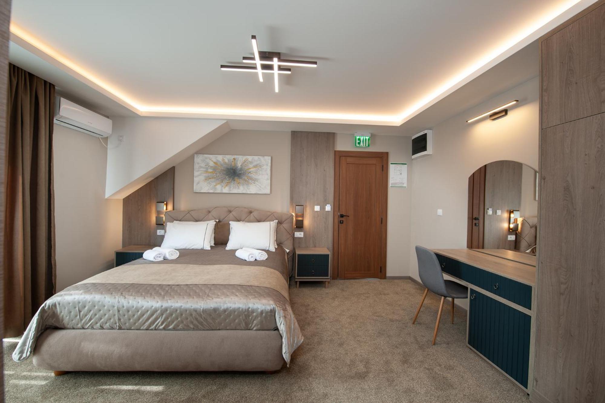 Hotel Kralj クラリエボ 部屋 写真