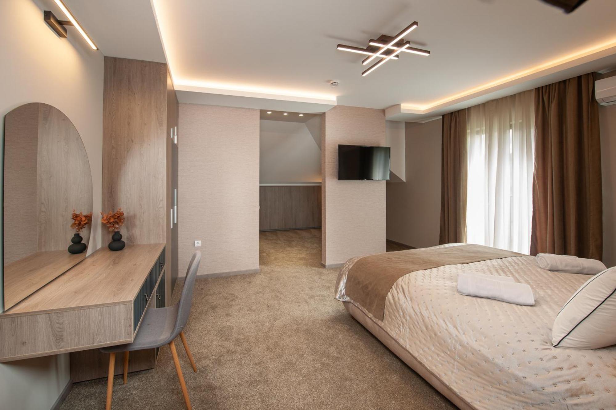 Hotel Kralj クラリエボ 部屋 写真