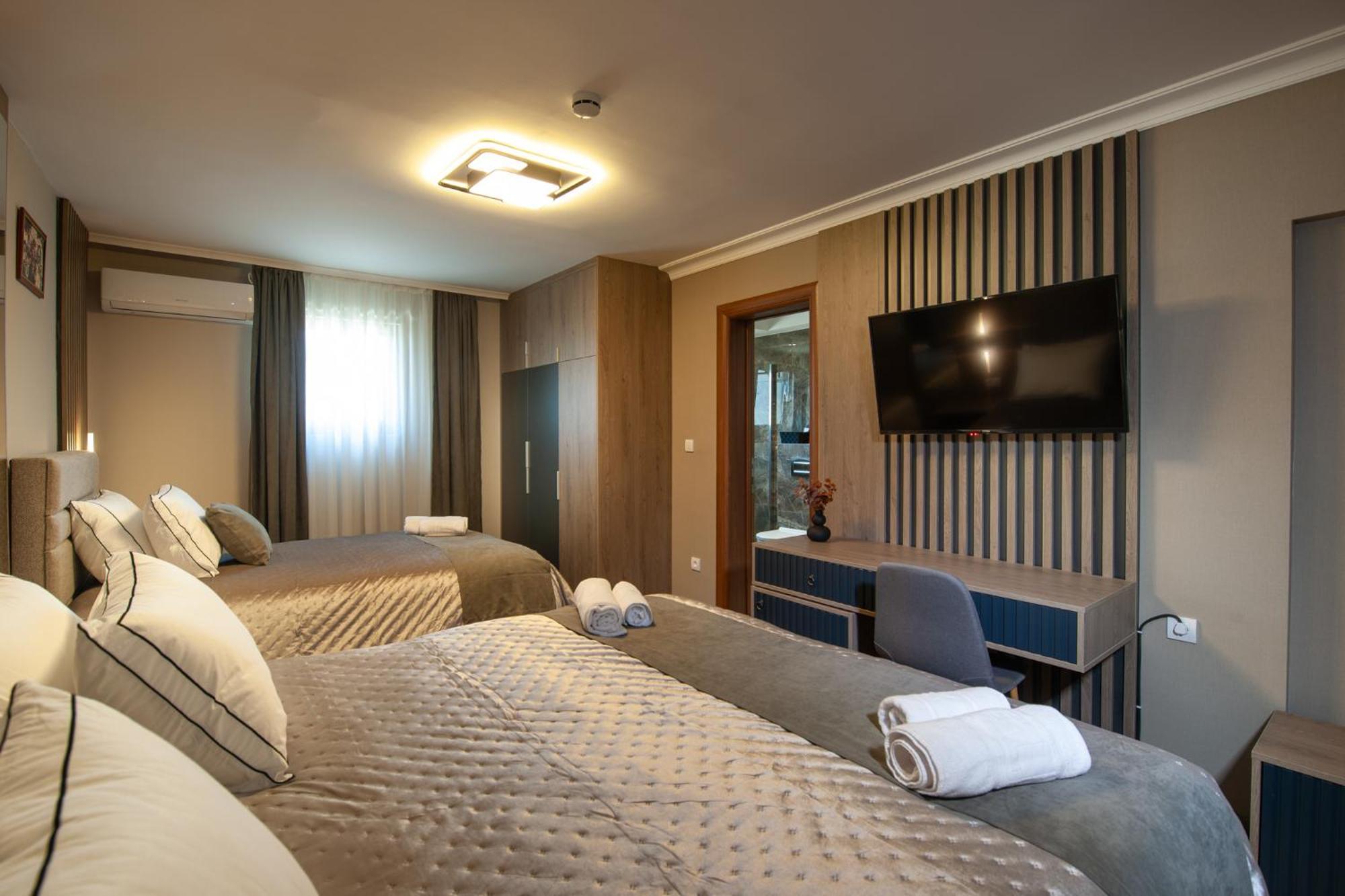 Hotel Kralj クラリエボ 部屋 写真